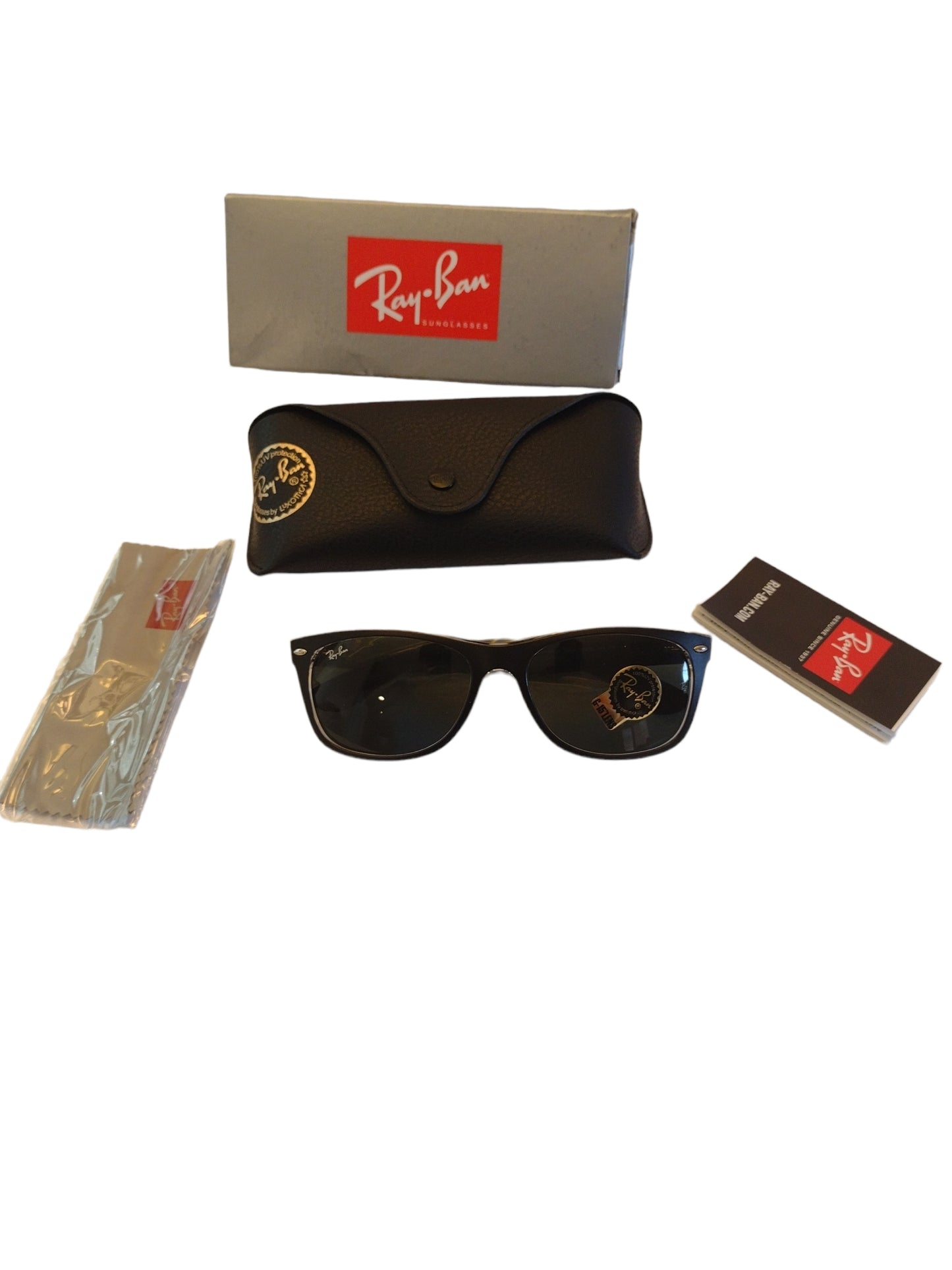 New Ray-Ban Wayfarer Classic Sunglasses